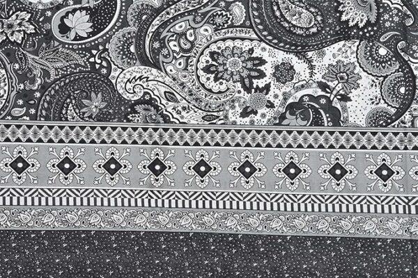 Black Floral Bedsheet - Image 3